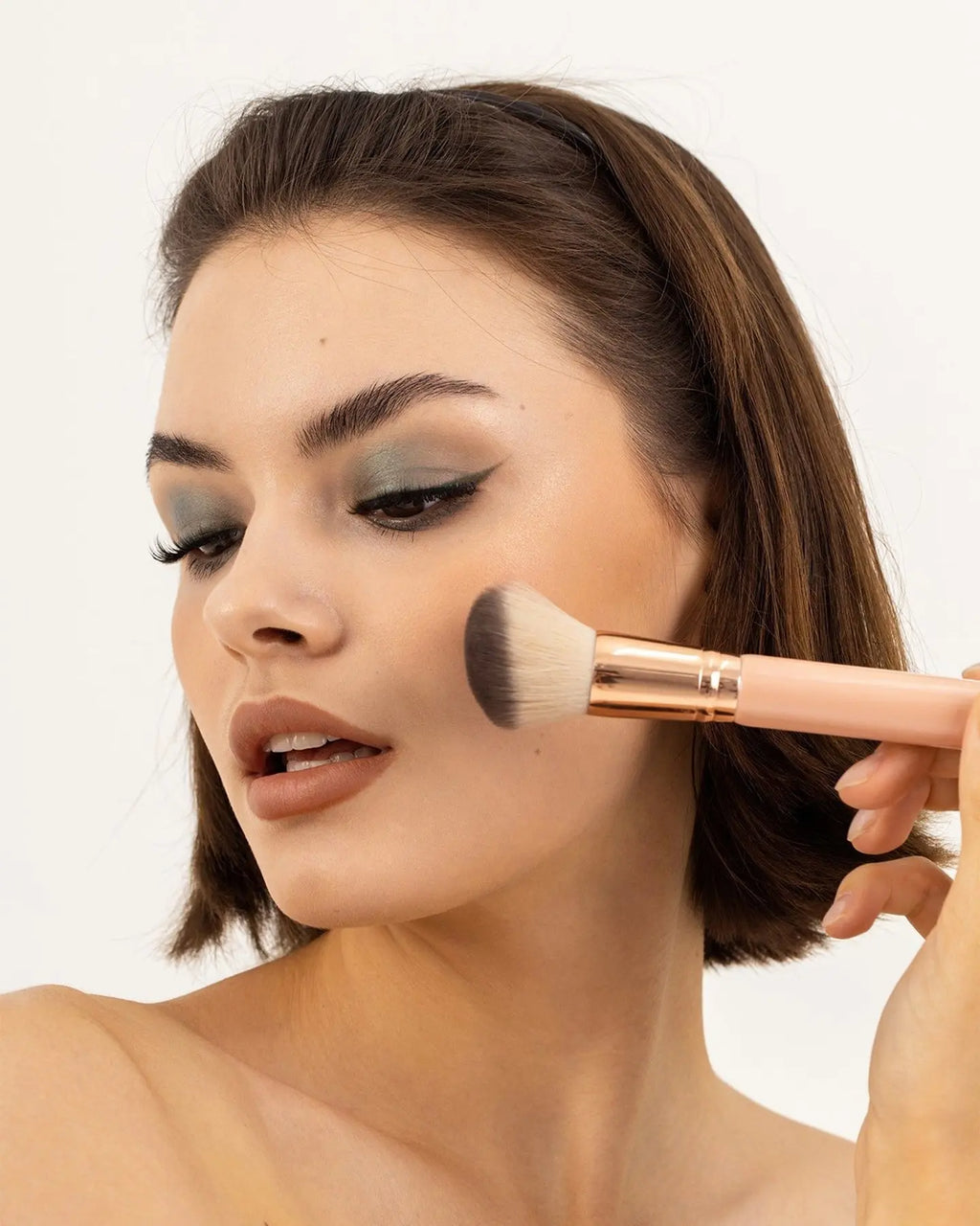 [RUBY VIBE CO] Celestialglow 2-In-1 Brush 016 Complexion Foundation & Concealer Brush Vegan Cruelty-Free Synthetic Bristles, Rose Gold Aluminum Ferrule, Pink Wooden Handle